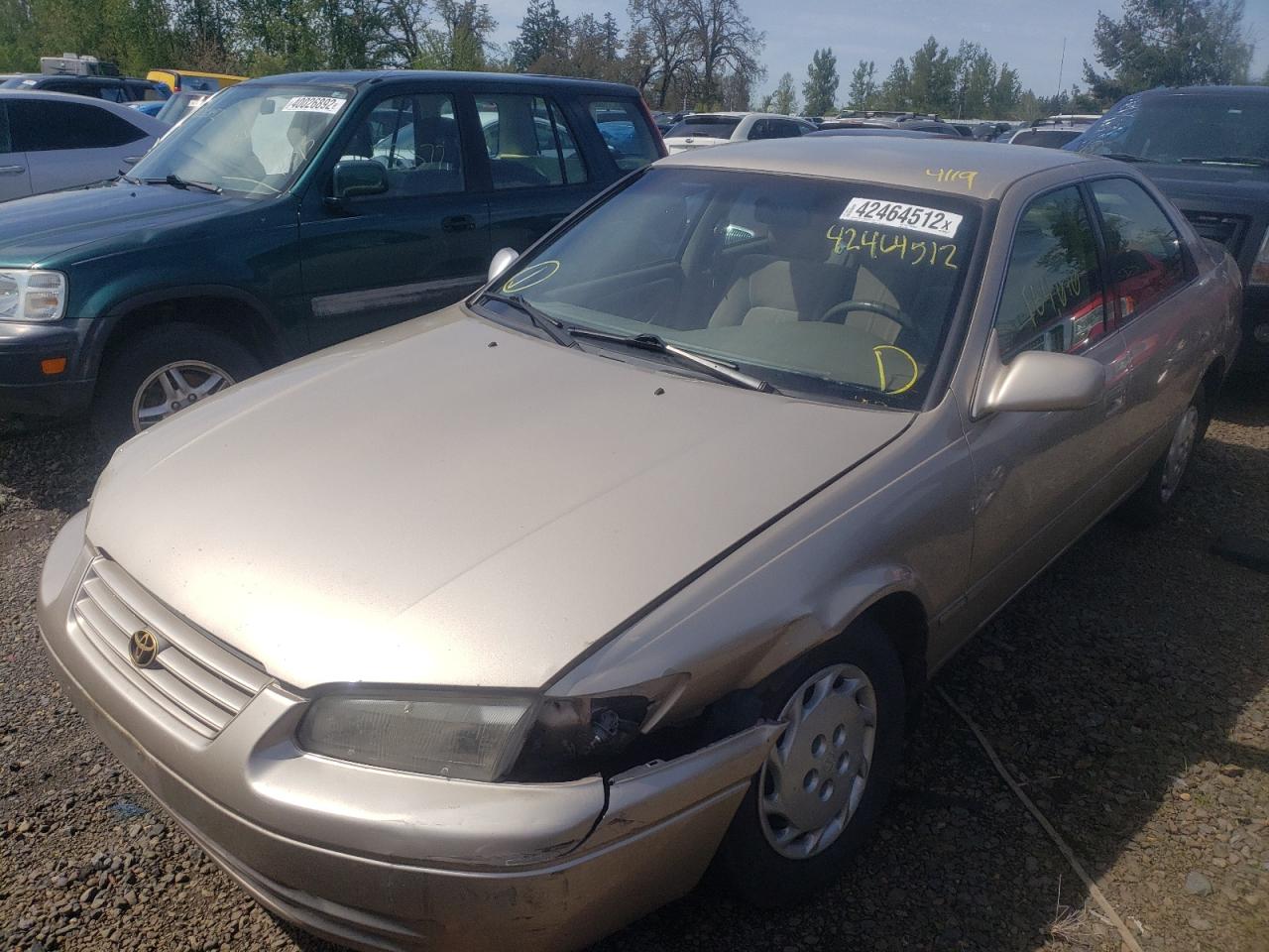 Photo 2 from auction – 1998 TOYOTA CAMRY CE with VIN JT2BG22K2W0115005
