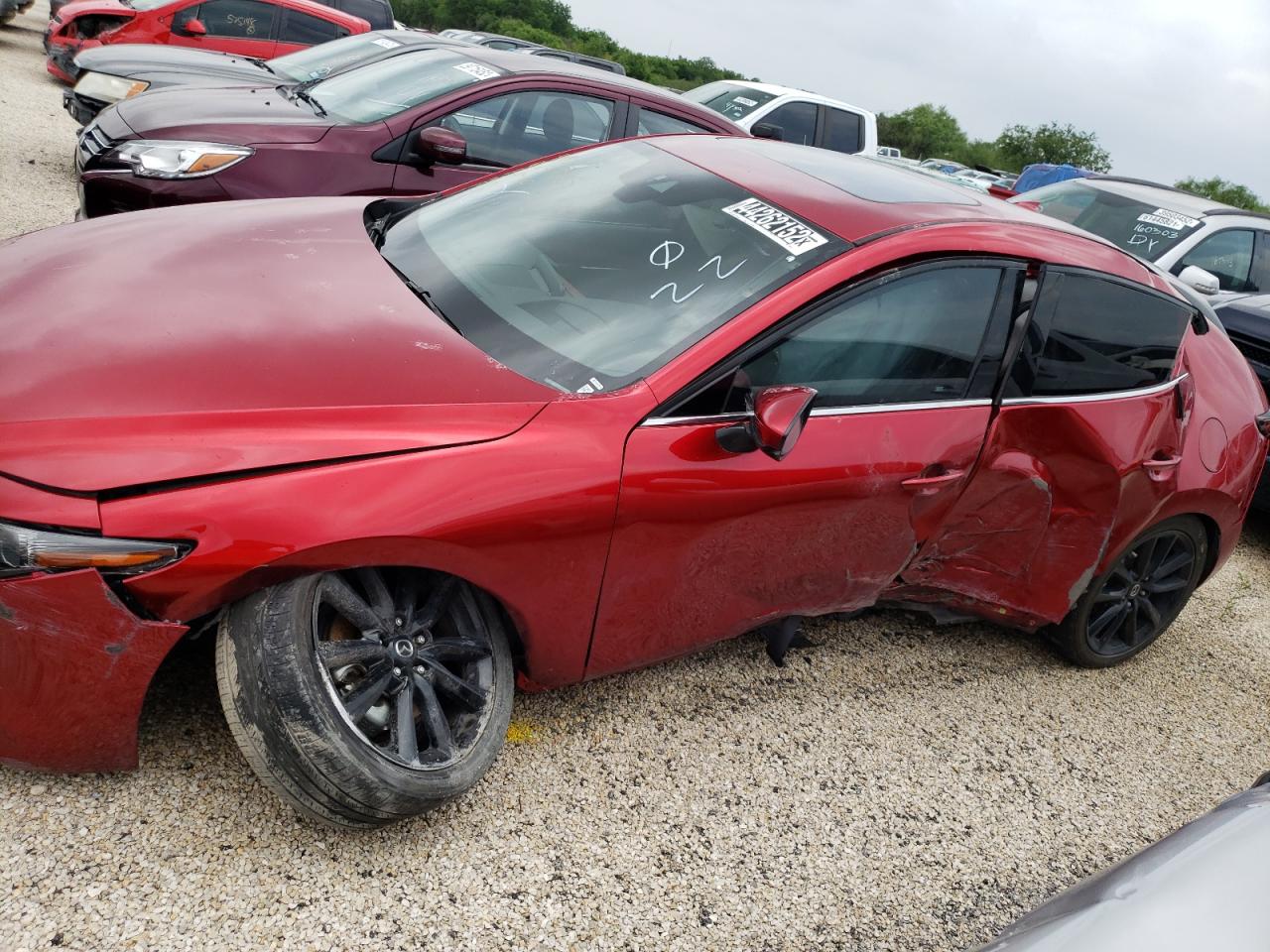 Photo 9 from auction – 2019 MAZDA 3 PREMIUM with VIN JM1BPANM5K1134750