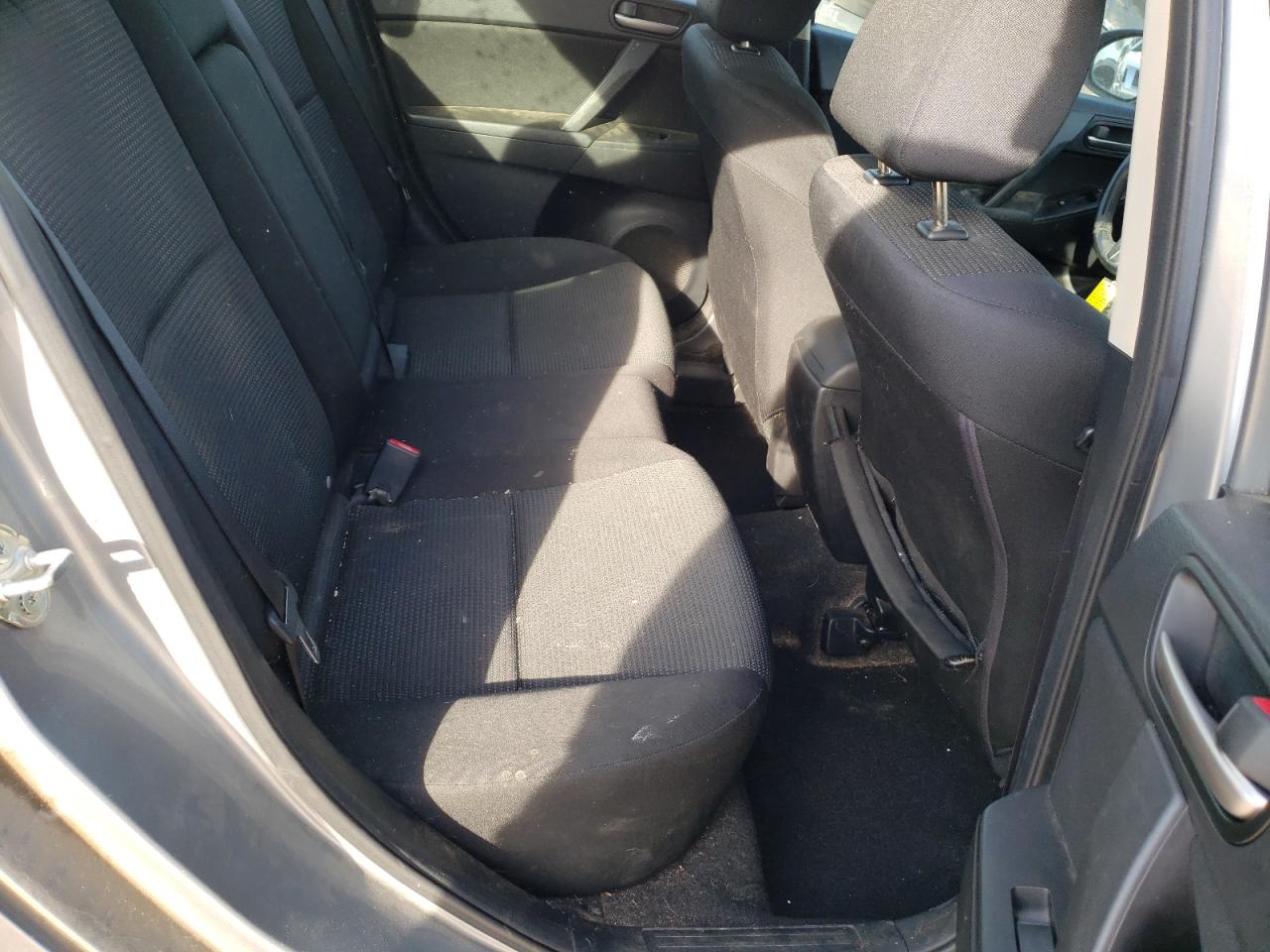 Photo 6 from auction – 2012 MAZDA 3 I with VIN JM1BL1V78C1550086