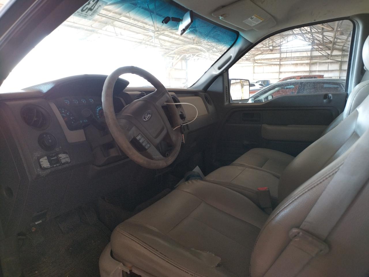Zdjęcie 5 z aukcji – 2010 FORD F150 z VIN 1FTMF1CW4AKE32666