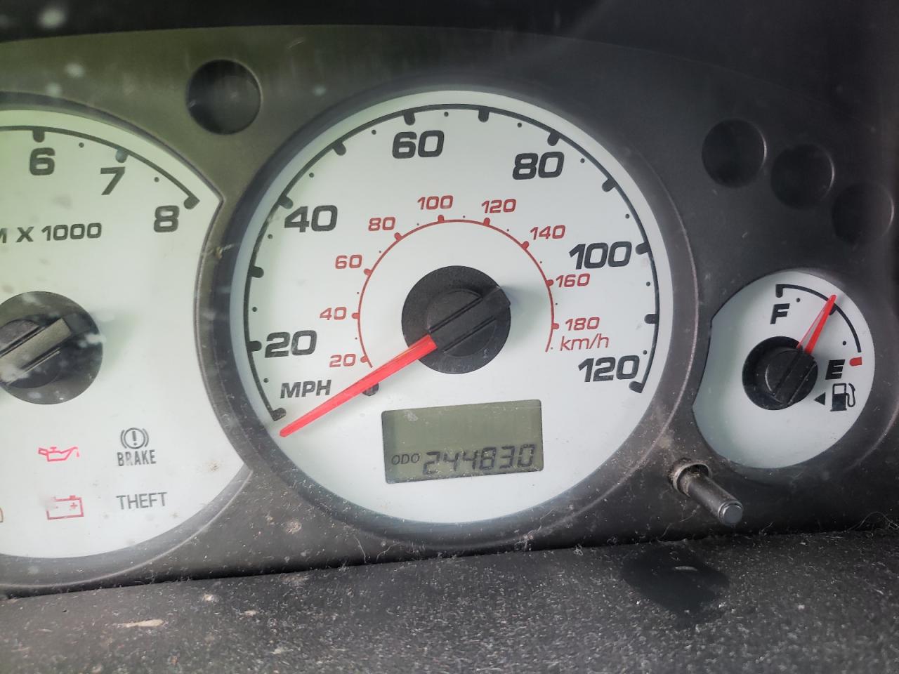 Photo 8 from auction – 2001 FORD ESCAPE with VIN 1FMYU02B51KE85498