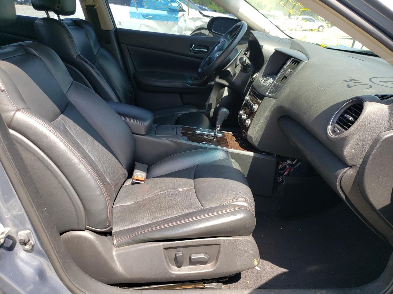 Photo 5 from auction – 2011 NISSAN MAXIMA S with VIN 1N4AA5AP4BC854541