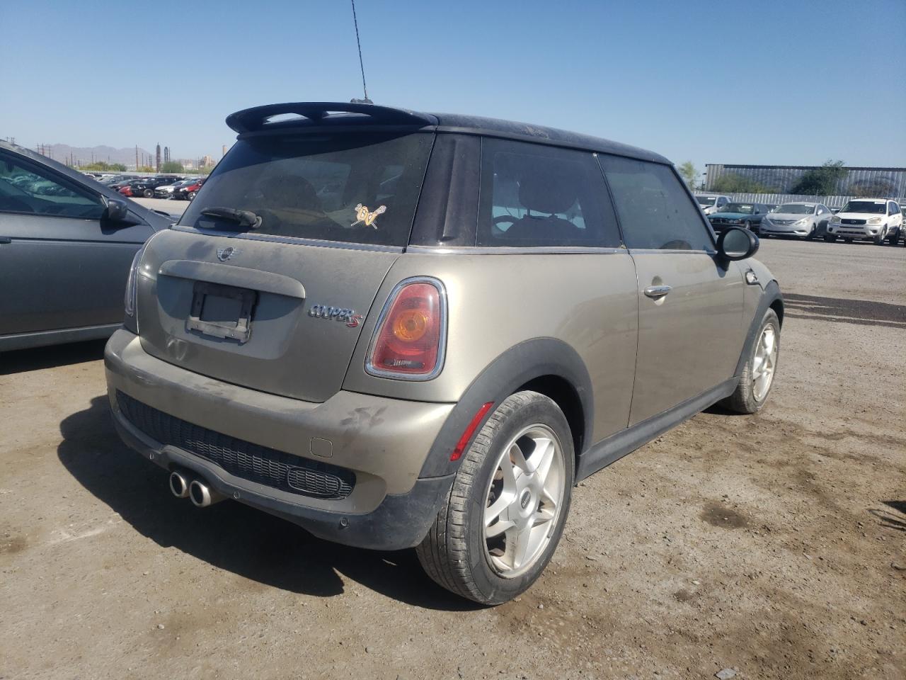 Photo 4 from auction – 2009 MINI COOPER S with VIN WMWMF73519TT98392