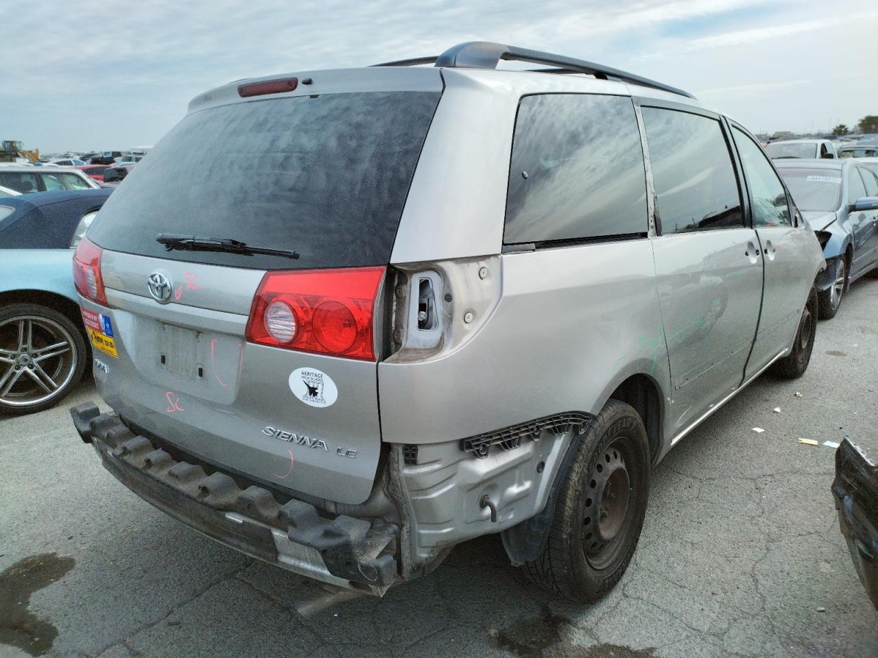 Photo 4 from auction – 2009 TOYOTA SIENNA with VIN 5TDZK23C19S255561
