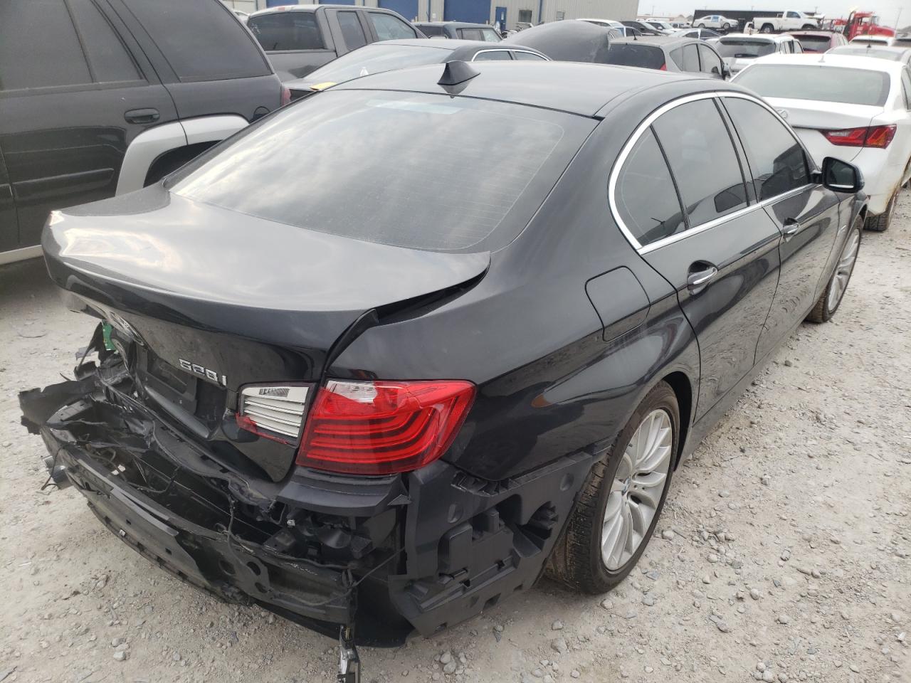 Photo 4 from auction – 2016 BMW 528 I with VIN WBA5A5C52GD528663