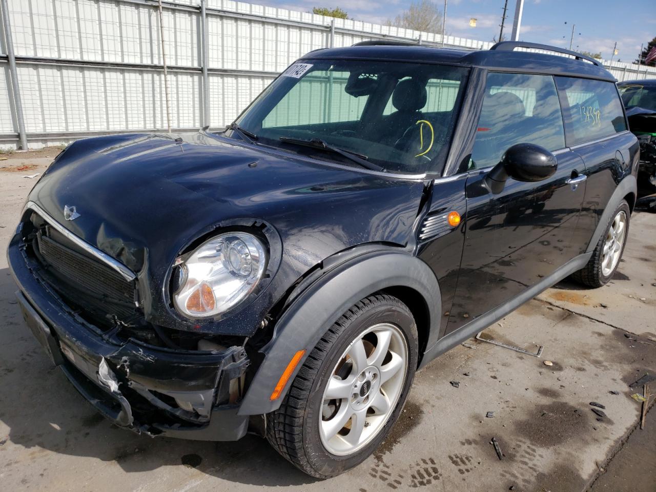 Photo 2 from auction – 2010 MINI COOPER CLU with VIN WMWML3C51ATX51199