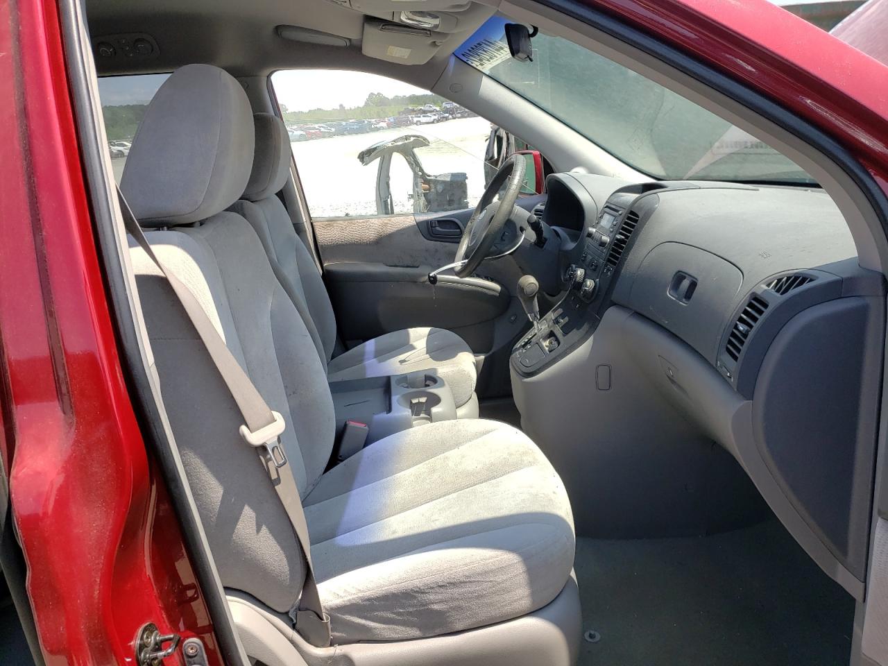 Photo 5 from auction – 2007 KIA SEDONA EX with VIN KNDMB233376110075