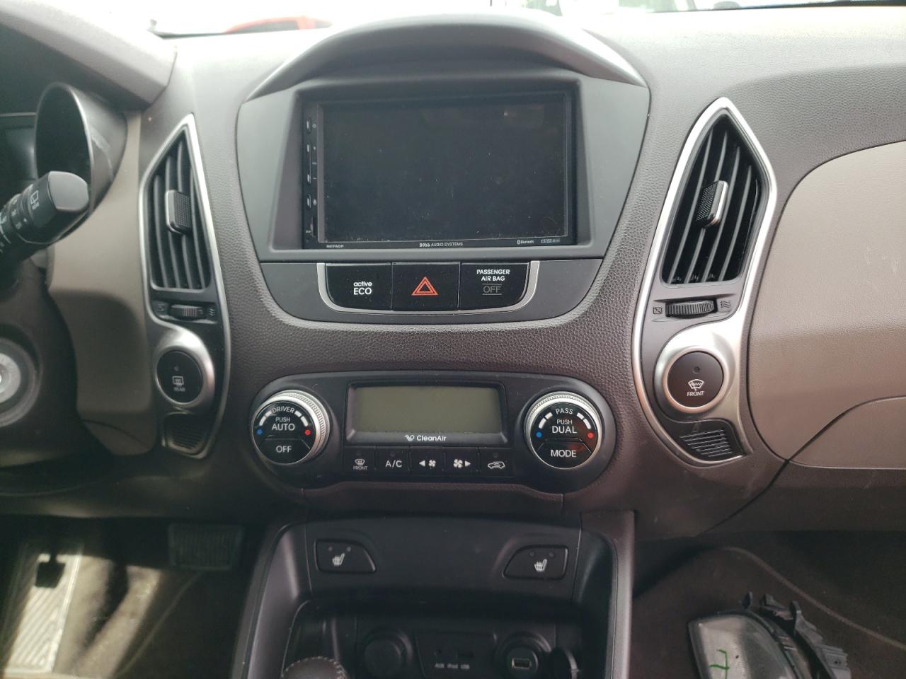 Photo 19 from auction – 2012 HYUNDAI TUCSON GLS with VIN KM8JUCAC7CU369773