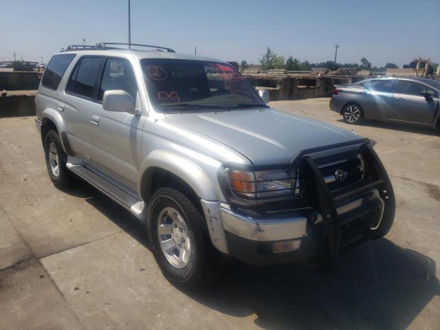 TOYOTA 4RUNNER SR 2000 with VIN JT3HN86RXY0268997 - Photo from auction