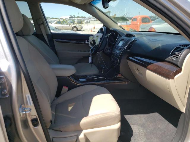 Photo 5 from auction – 2015 KIA SORENTO LX with VIN 5XYKTDA72FG610293