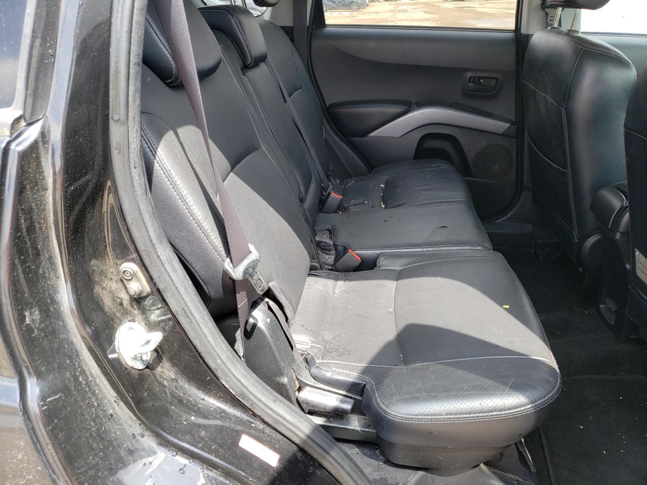 Photo 6 from auction – 2007 MITSUBISHI OUTLANDER with VIN JA4MS41X27U012078