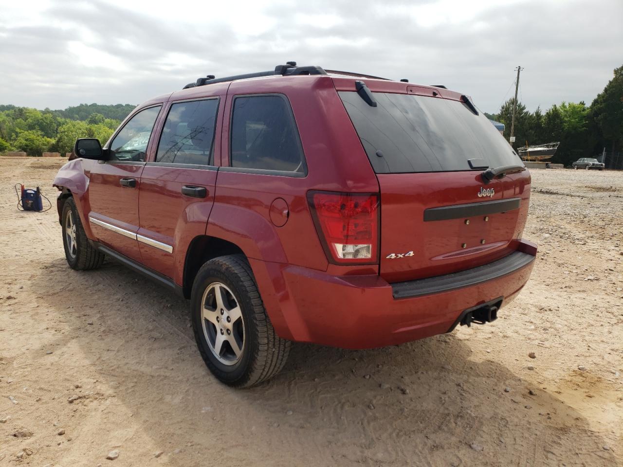 Photo 3 from auction – 2005 JEEP GRAND CHER with VIN 1J4HR48N95C661431