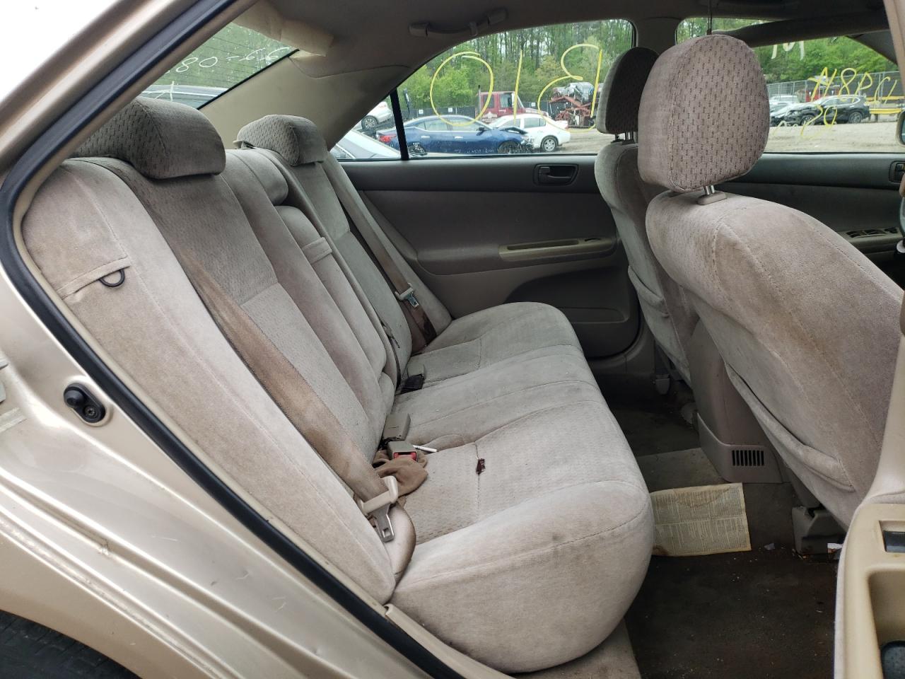 Photo 6 from auction – 2003 TOYOTA CAMRY LE with VIN 4T1BE32K93U704457