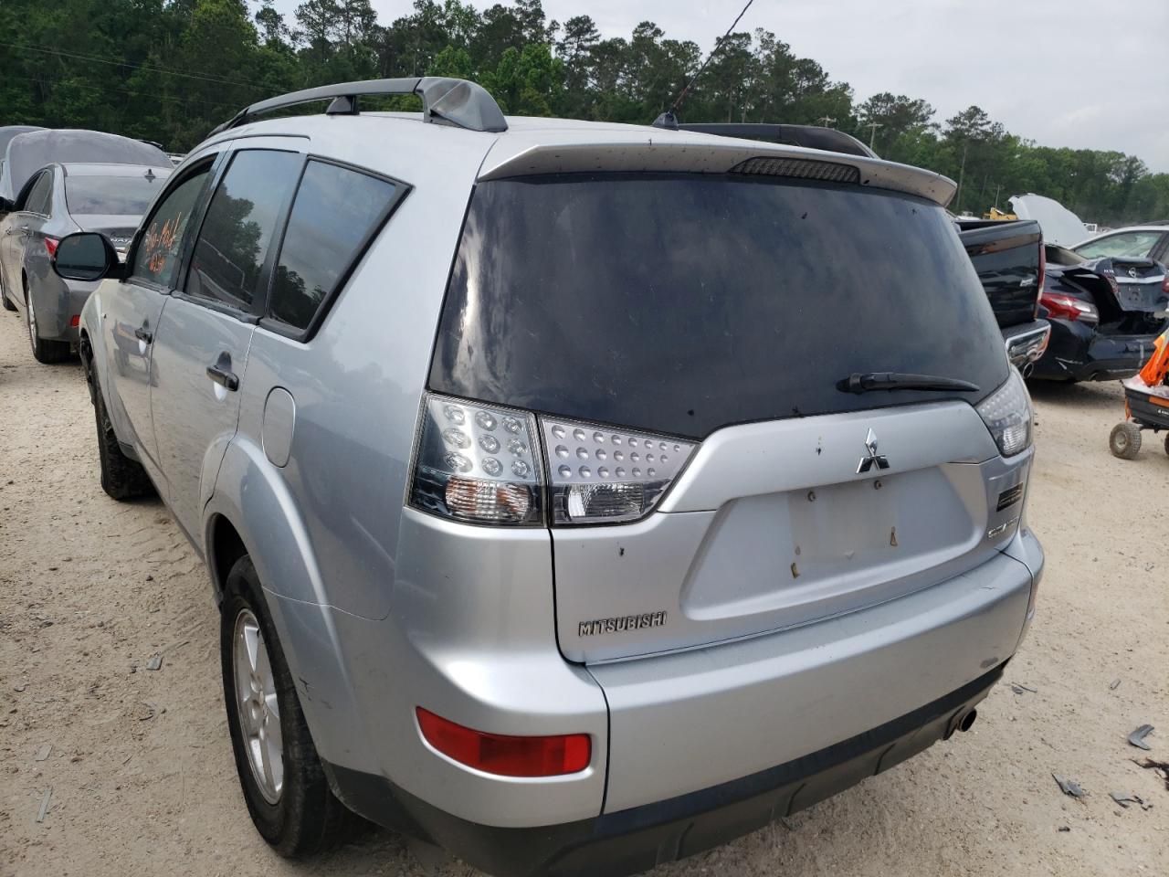 Photo 3 from auction – 2007 MITSUBISHI OUTLANDER with VIN JA4MT31X17Z005326