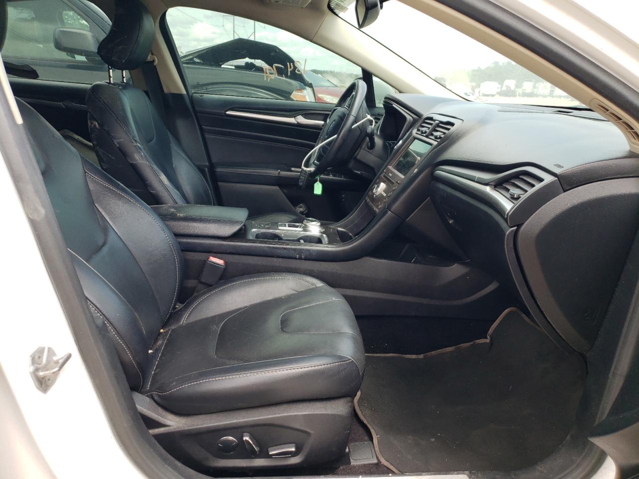 Photo 5 from auction – 2017 FORD FUSION TIT with VIN 3FA6P0RU7HR285566
