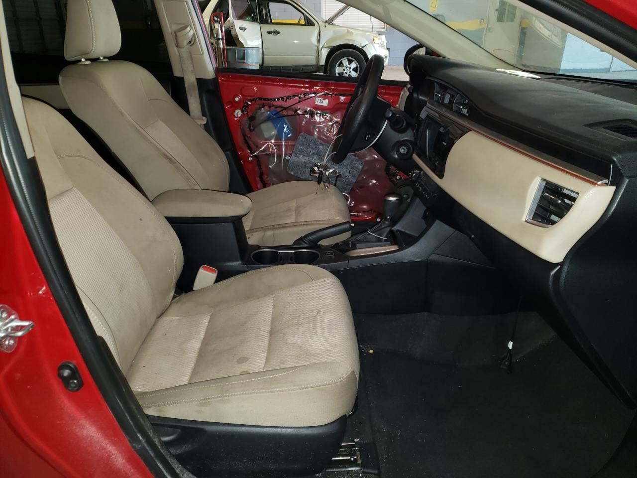 Photo 5 from auction – 2014 TOYOTA COROLLA L with VIN 2T1BURHE0EC207096