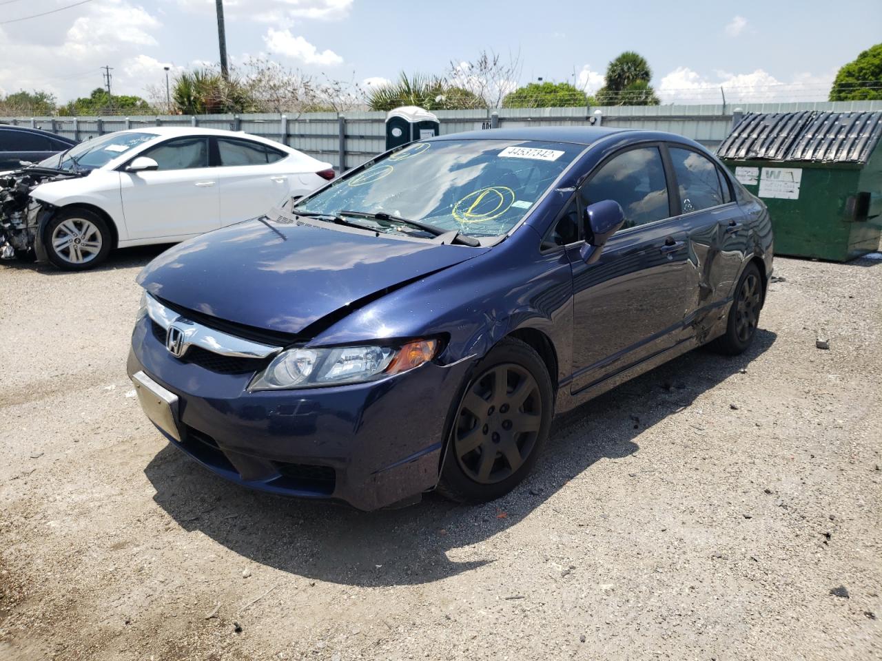 Photo 2 from auction – 2011 HONDA CIVIC LX with VIN 19XFA1F5XBE025160