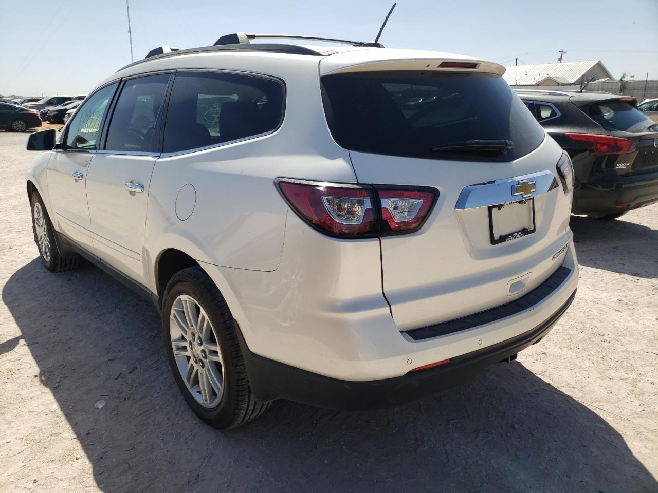 Photo 3 from auction – 2014 CHEVROLET TRAVERSE L with VIN 1GNKRGKDXEJ347593