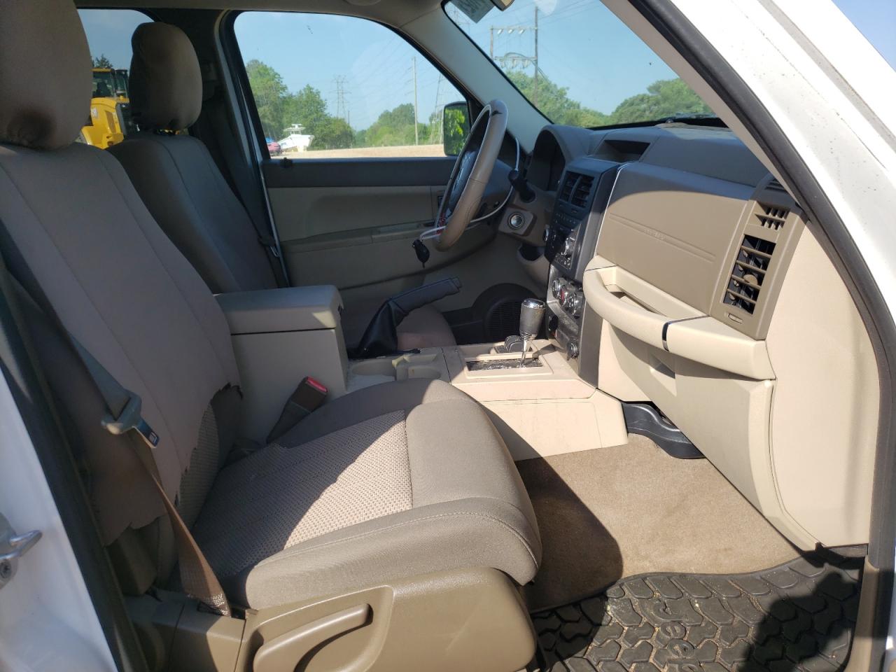 Photo 5 from auction – 2011 JEEP LIBERTY SP with VIN 1J4PN2GK4BW524958