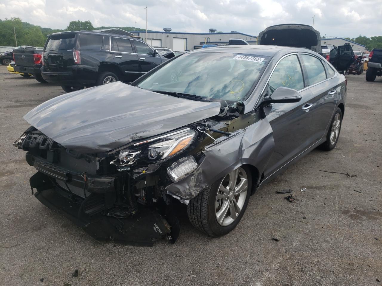 Photo 2 from auction – 2019 HYUNDAI SONATA LIM with VIN 5NPE34AF4KH820577