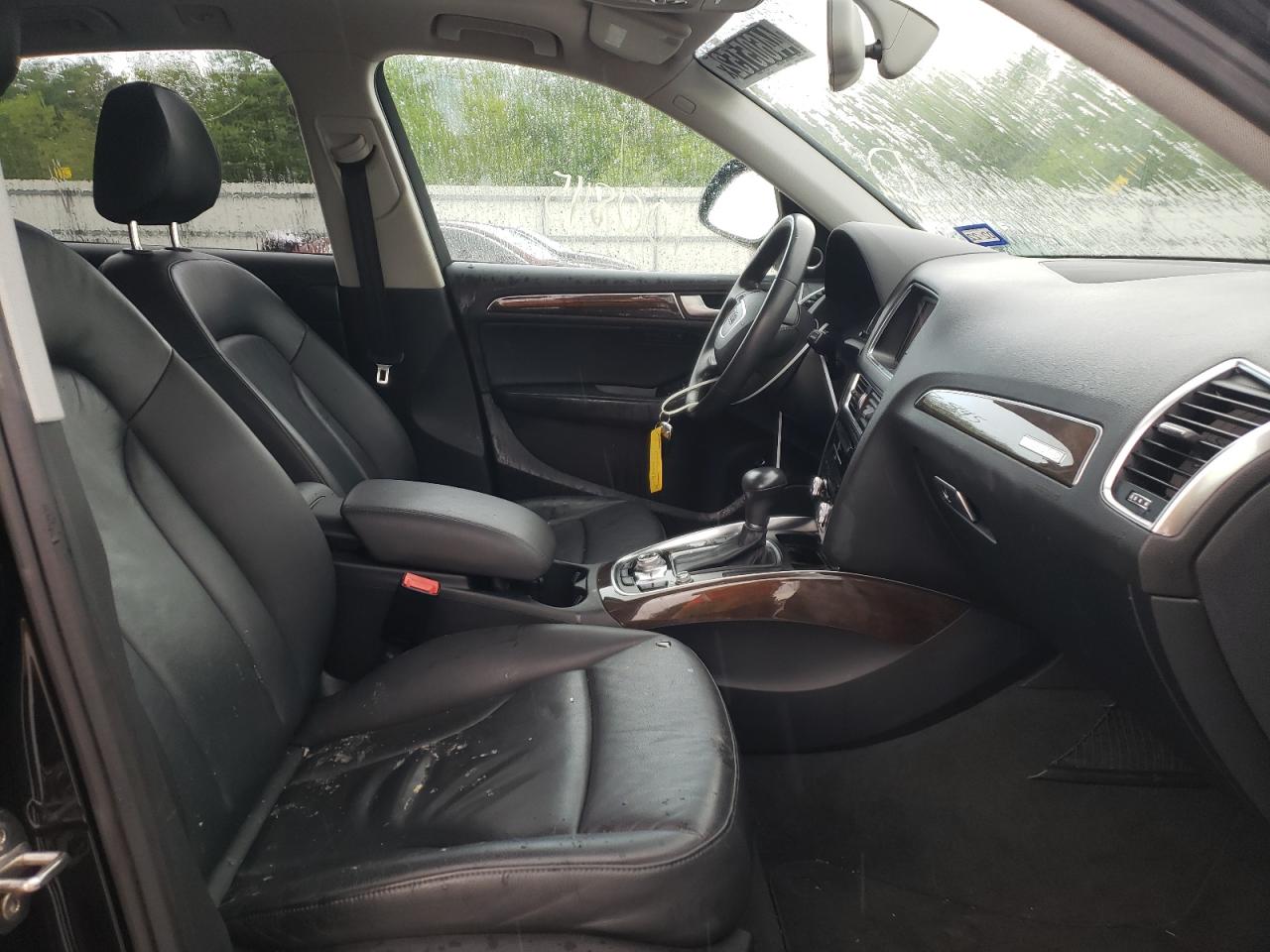 Photo 5 from auction – 2014 AUDI Q5 PREMIUM with VIN WA1LFAFP4EA111135