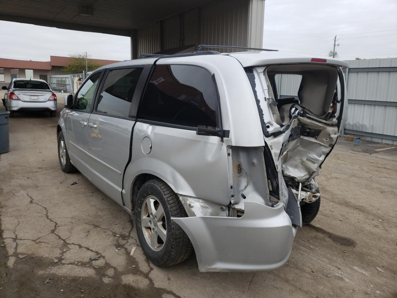 Photo 3 from auction – 2011 DODGE GRAND CARA with VIN 2D4RN3DG4BR638801