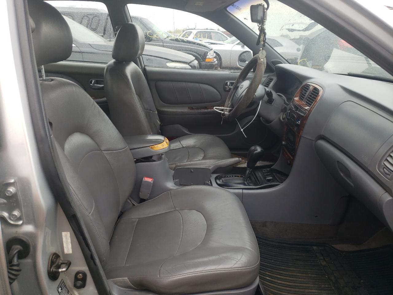 Photo 5 from auction – 2001 HYUNDAI SONATA GLS with VIN KMHWF35V61A449768