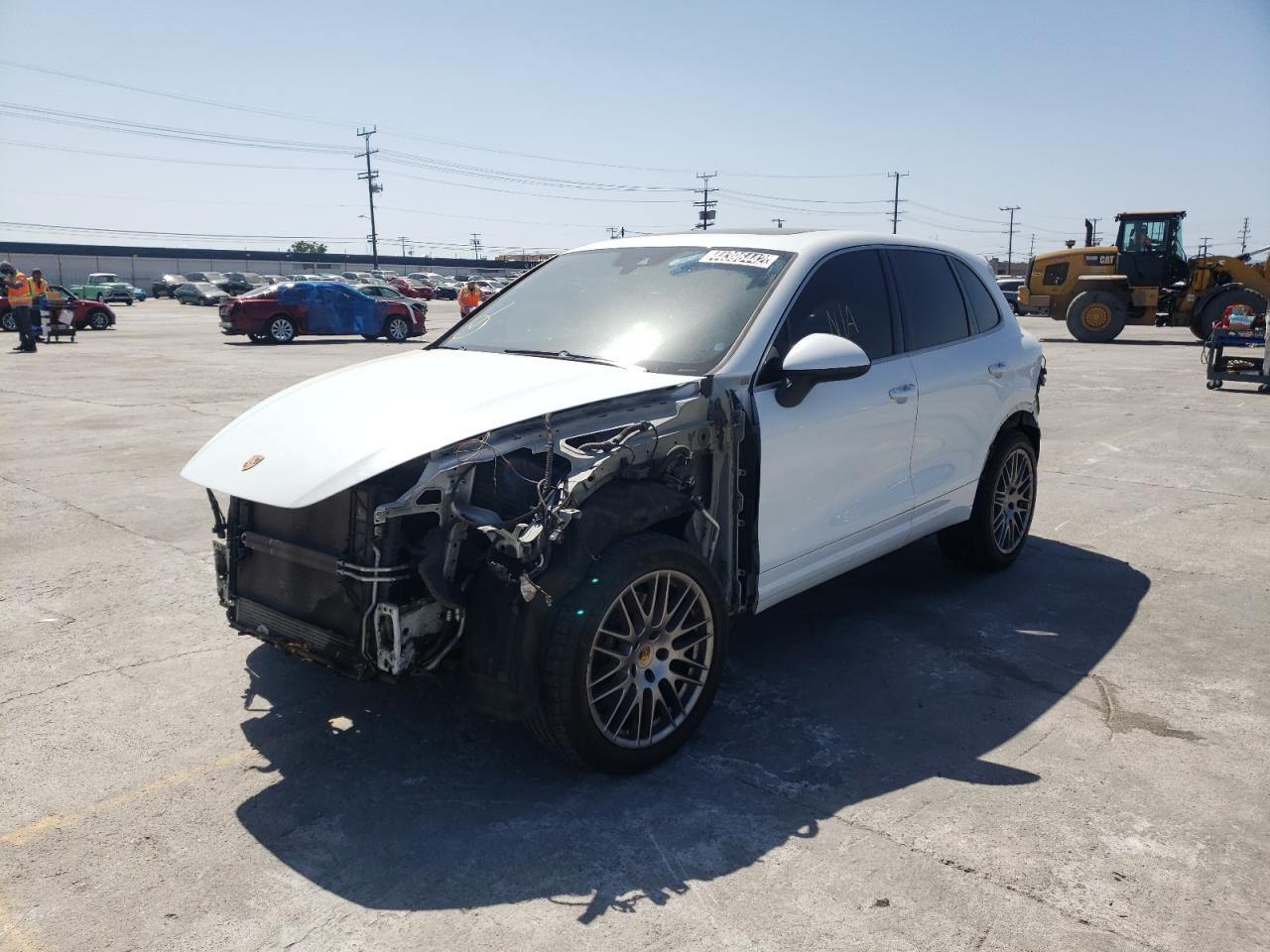 Photo 2 from auction – 2014 PORSCHE CAYENNE with VIN WP1AA2A27ELA94296