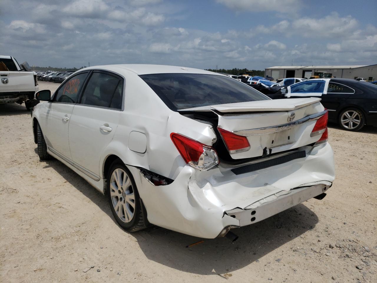 Foto 15 de la subasta – 2012 TOYOTA AVALON BAS con VIN 4T1BK3DB8CU463013
