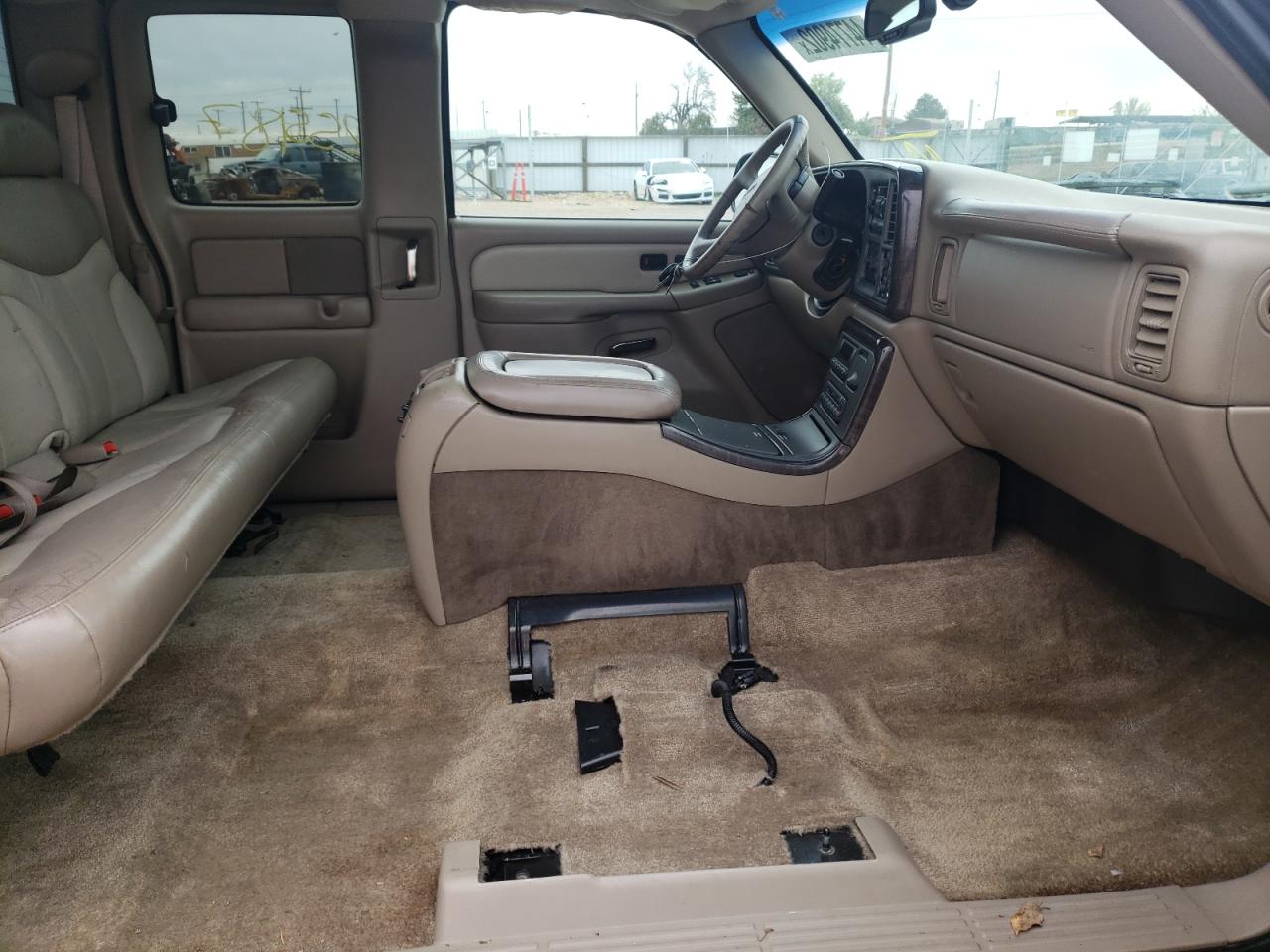 Photo 5 from auction – 2002 GMC SIERRA K15 with VIN 2GTFK69U921370321