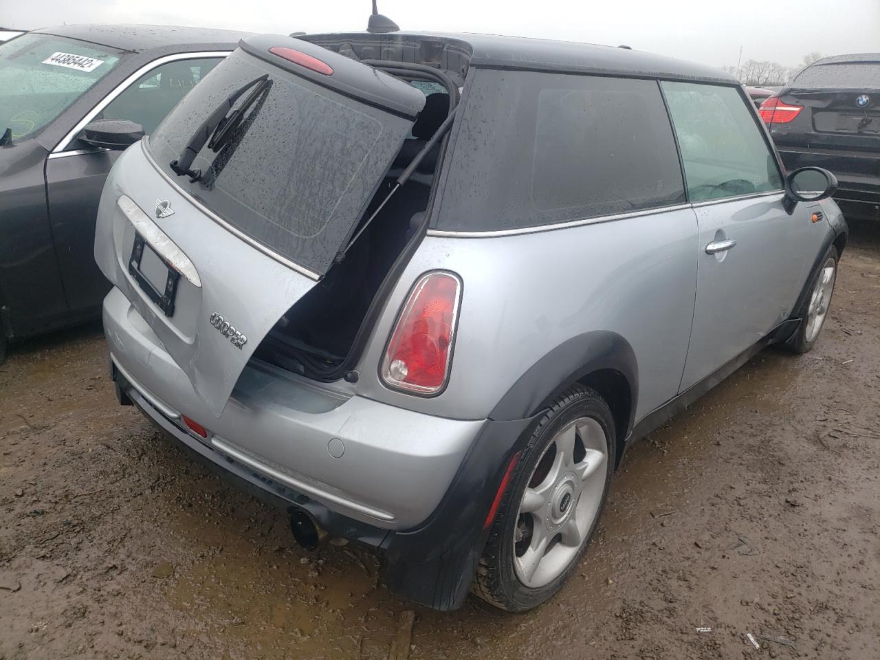 Photo 4 from auction – 2005 MINI COOPER with VIN WMWRC33545TK60279