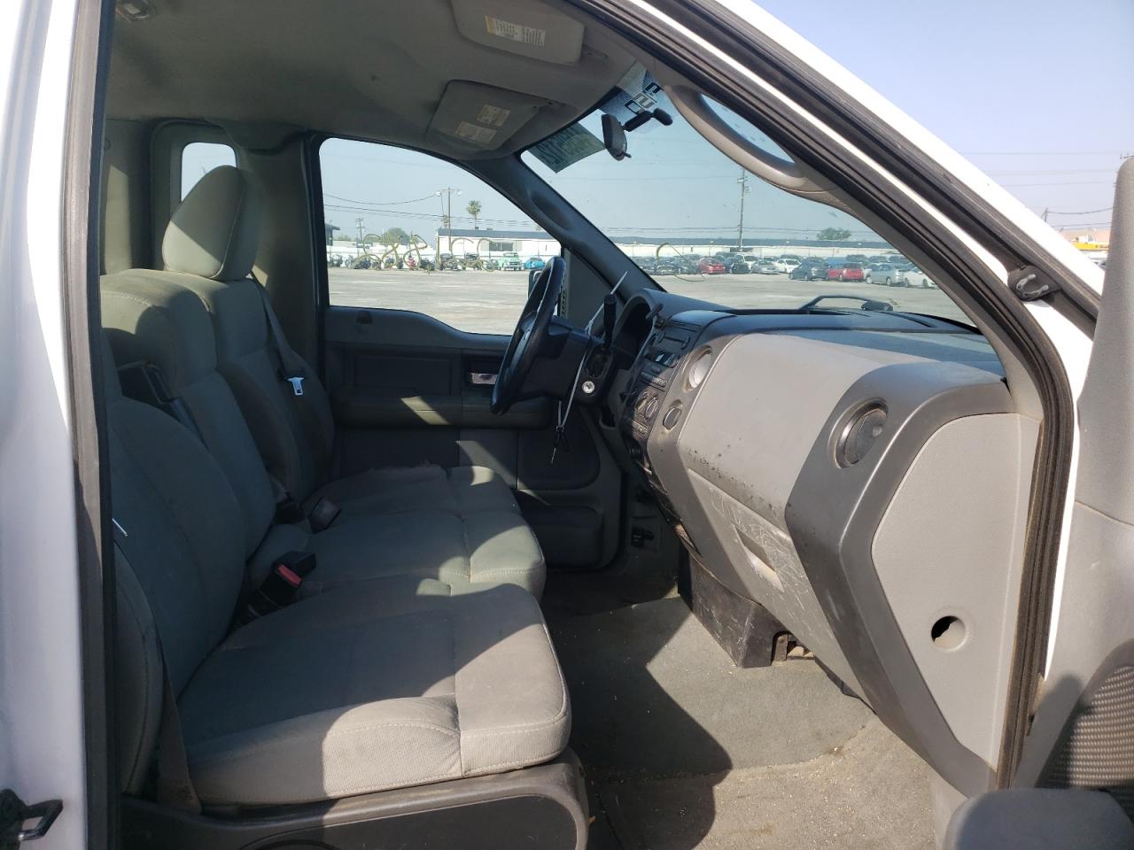 Photo 5 from auction – 2007 FORD F150 with VIN 1FTRF12W07KC37082