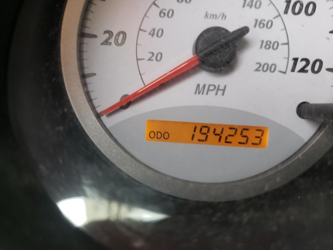 Photo 8 from auction – 2004 TOYOTA RAV4 with VIN JTEHD20V046002649