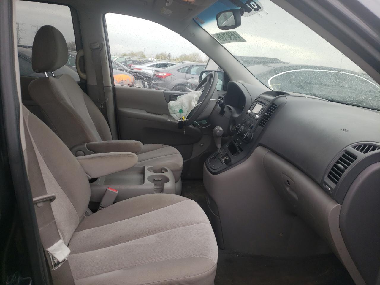 Photo 5 from auction – 2012 KIA SEDONA LX with VIN KNDMG4C78C6472980