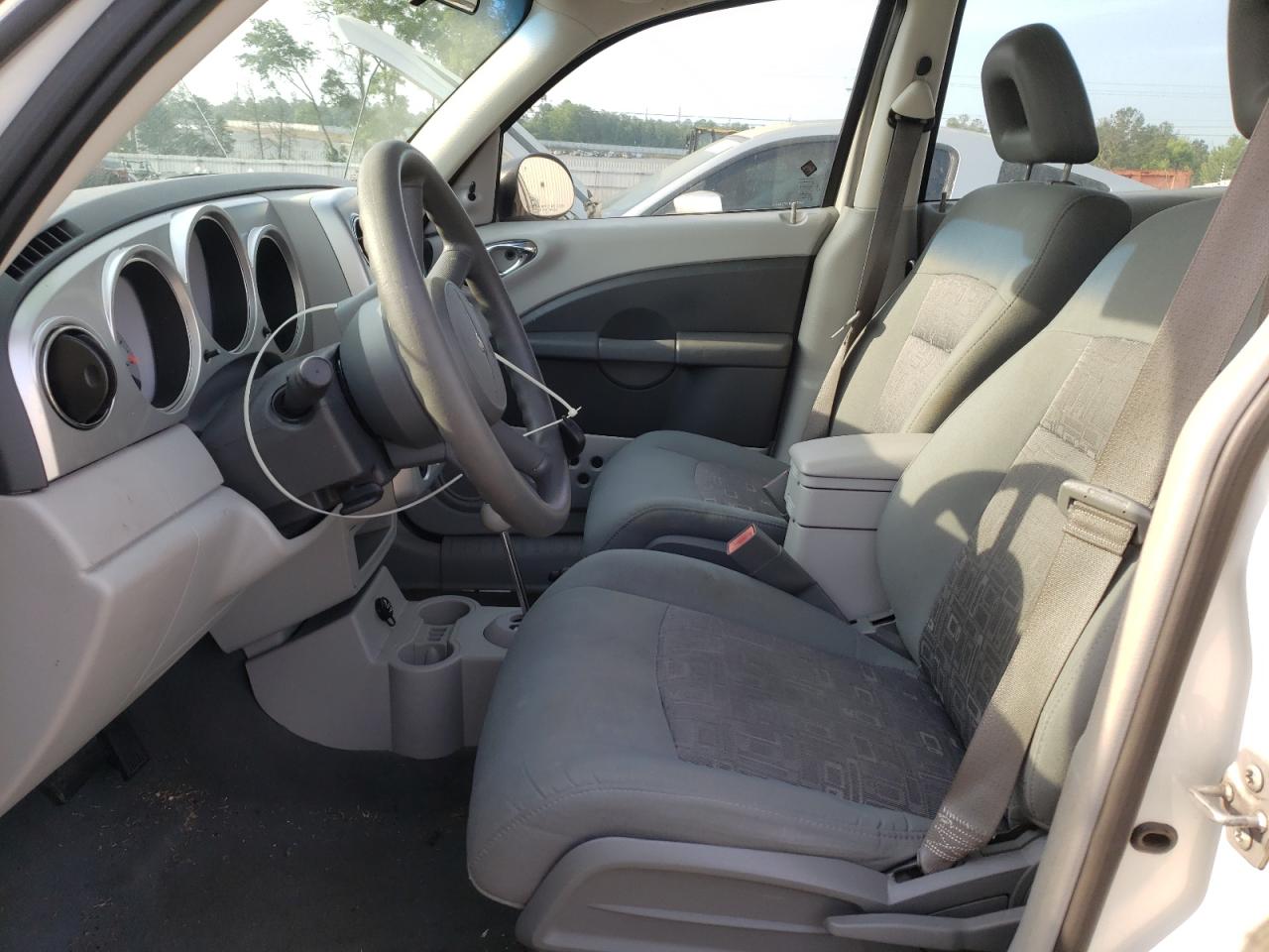 Photo 5 from auction – 2008 CHRYSLER PT CRUISER with VIN 3A8FY48B08T162282