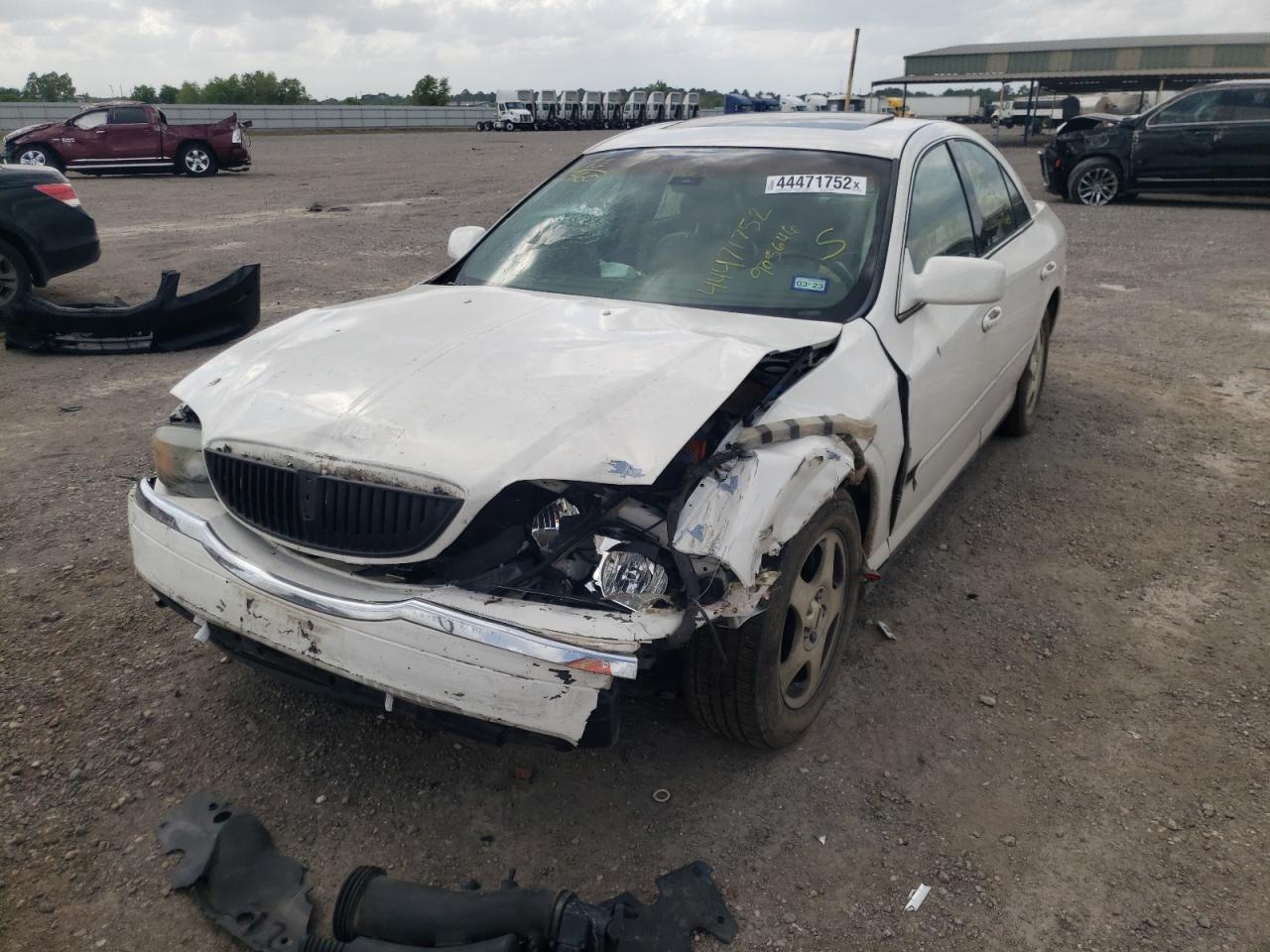 Photo 2 from auction – 2000 LINCOLN LS with VIN 1LNHM87A6YY905646