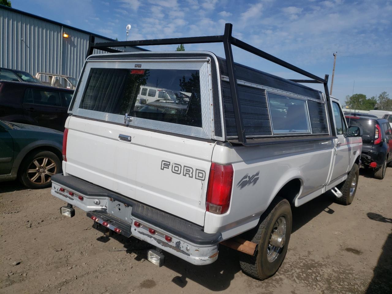 Photo 4 from auction – 1997 FORD F250 with VIN 1FTHF26H8VEA07752