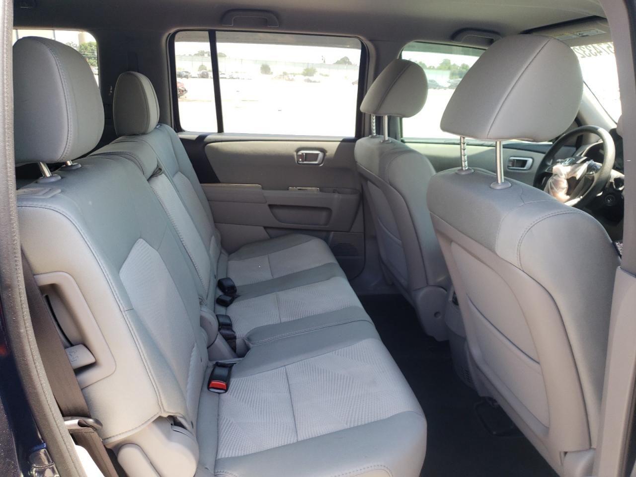 Photo 6 from auction – 2015 HONDA PILOT LX with VIN 5FNYF3H29FB027068