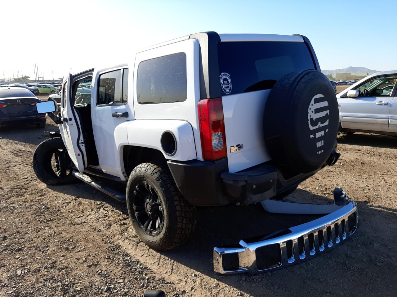 Photo 3 from auction – 2007 HUMMER H3 with VIN 5GTDN13E378200648