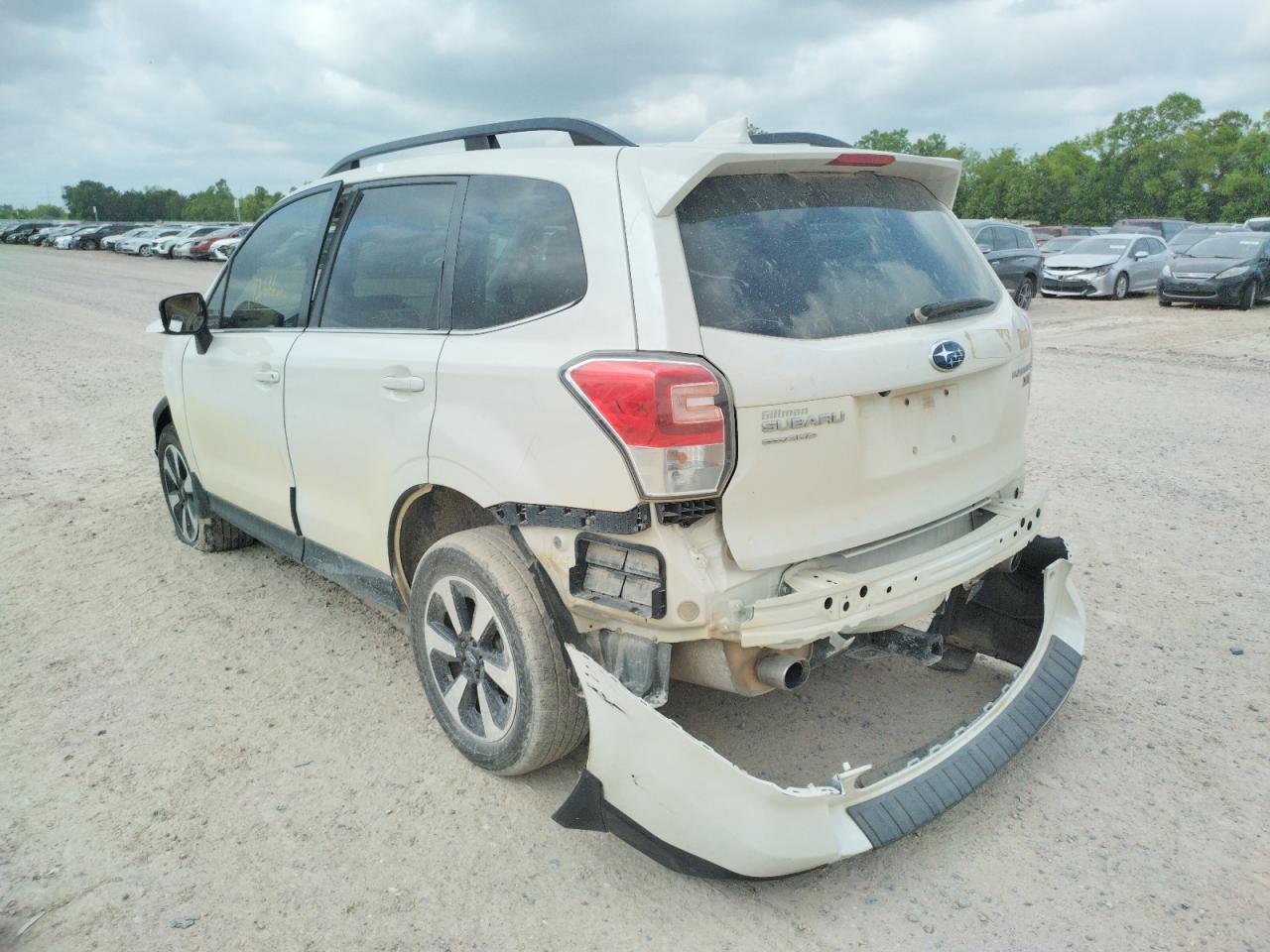 Photo 3 from auction – 2017 SUBARU FORESTER 2 with VIN JF2SJGECXHH425418