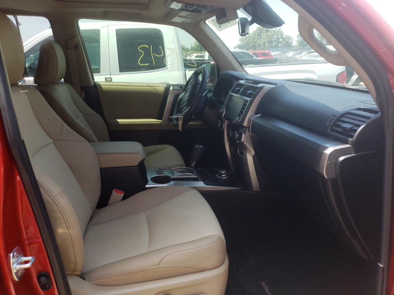 Photo 5 from auction – 2020 TOYOTA 4RUNNER SR with VIN JTEBU5JR8L5748263