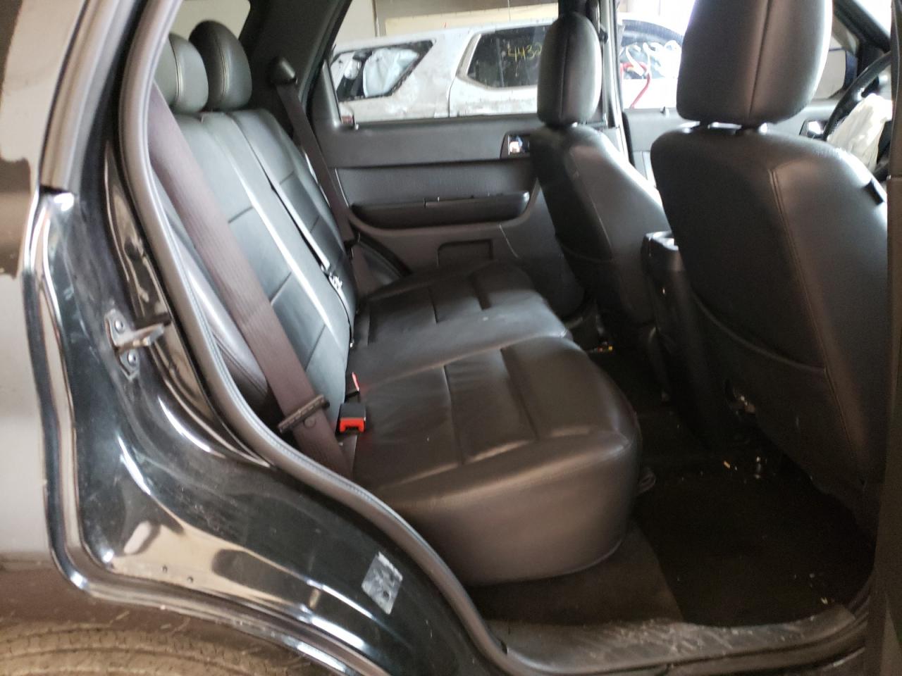 Photo 6 from auction – 2011 FORD ESCAPE LIM with VIN 1FMCU9EG6BKC15171
