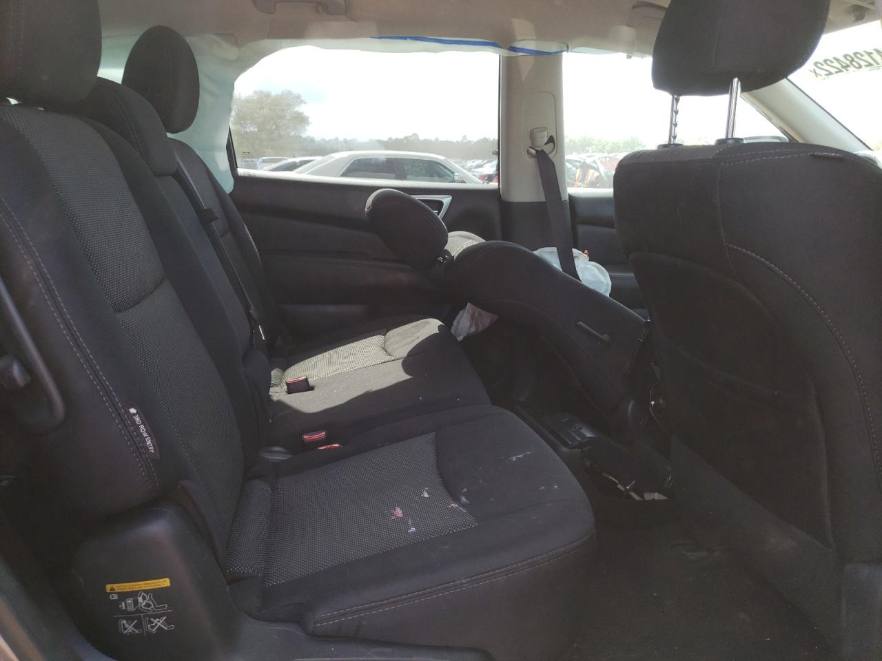 Photo 6 from auction – 2019 NISSAN PATHFINDER with VIN 5N1DR2MNXKC593596