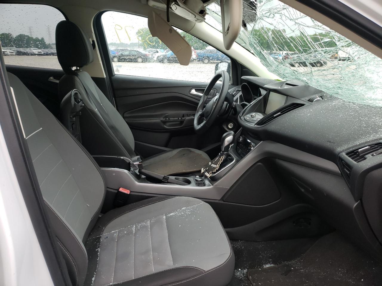 Photo 5 from auction – 2013 FORD ESCAPE SE with VIN 1FMCU9GX8DUD41827