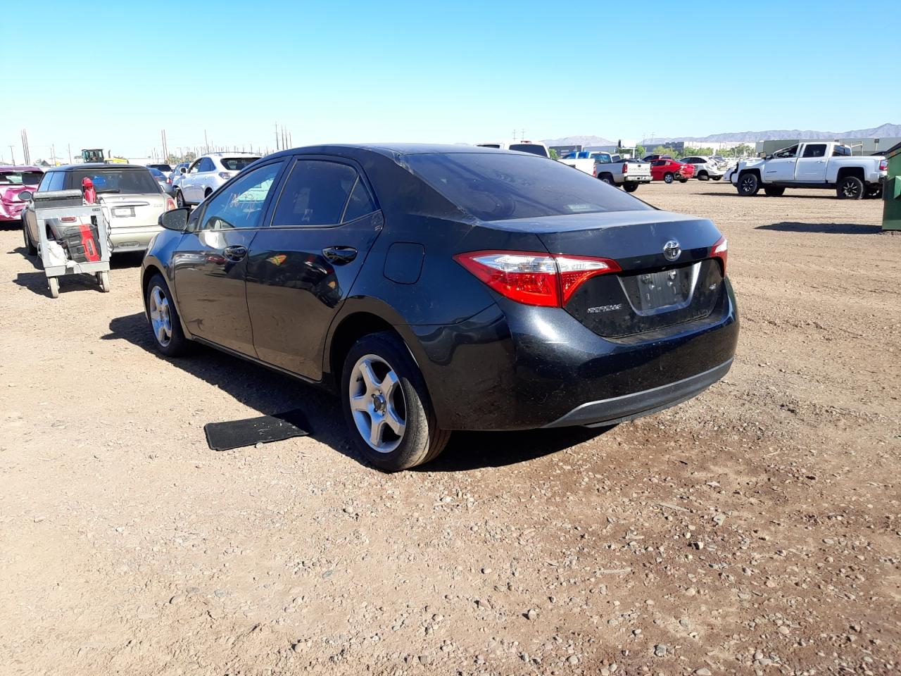 Photo 3 from auction – 2014 TOYOTA COROLLA L with VIN 5YFBURHEXEP169389