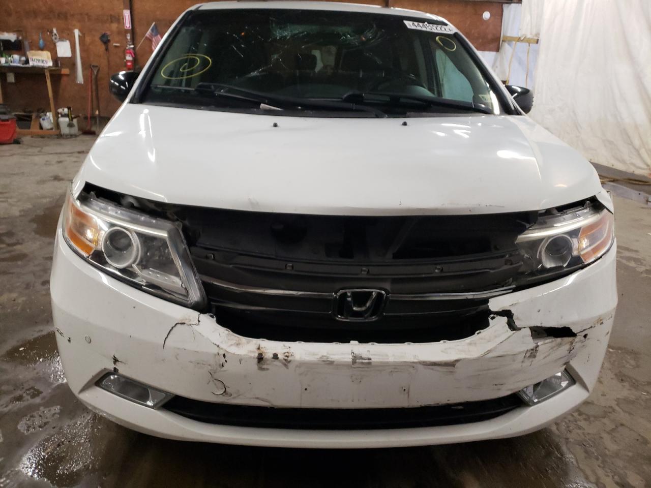 Photo 9 from auction – 2011 HONDA ODYSSEY TO with VIN 5FNRL5H94BB083175