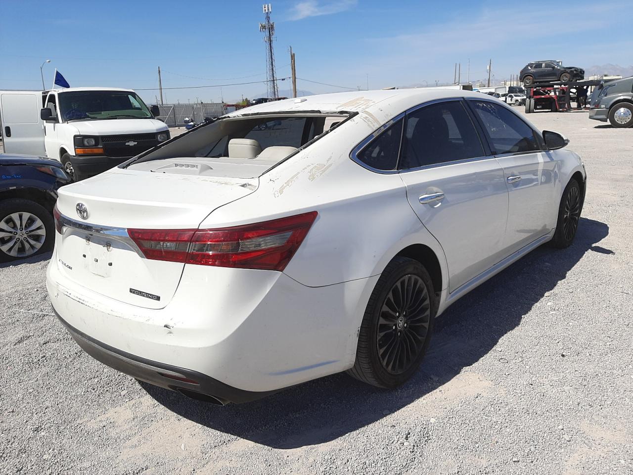 Photo 17 from auction – 2016 TOYOTA AVALON XLE with VIN 4T1BK1EBXGU199656
