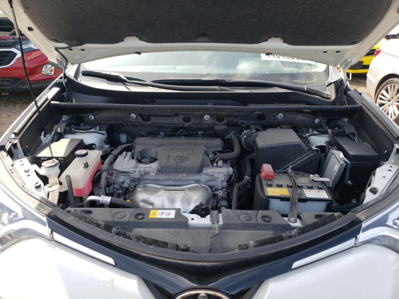 Photo 7 from auction – 2017 TOYOTA RAV4 LIMIT with VIN JTMDFREV0HJ706559