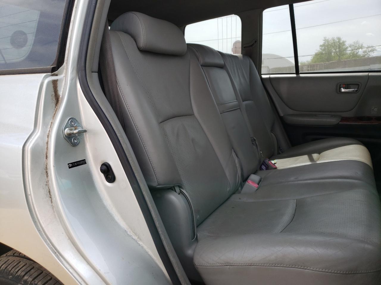 Photo 6 from auction – 2006 TOYOTA HIGHLANDER with VIN JTEEW21A160005879