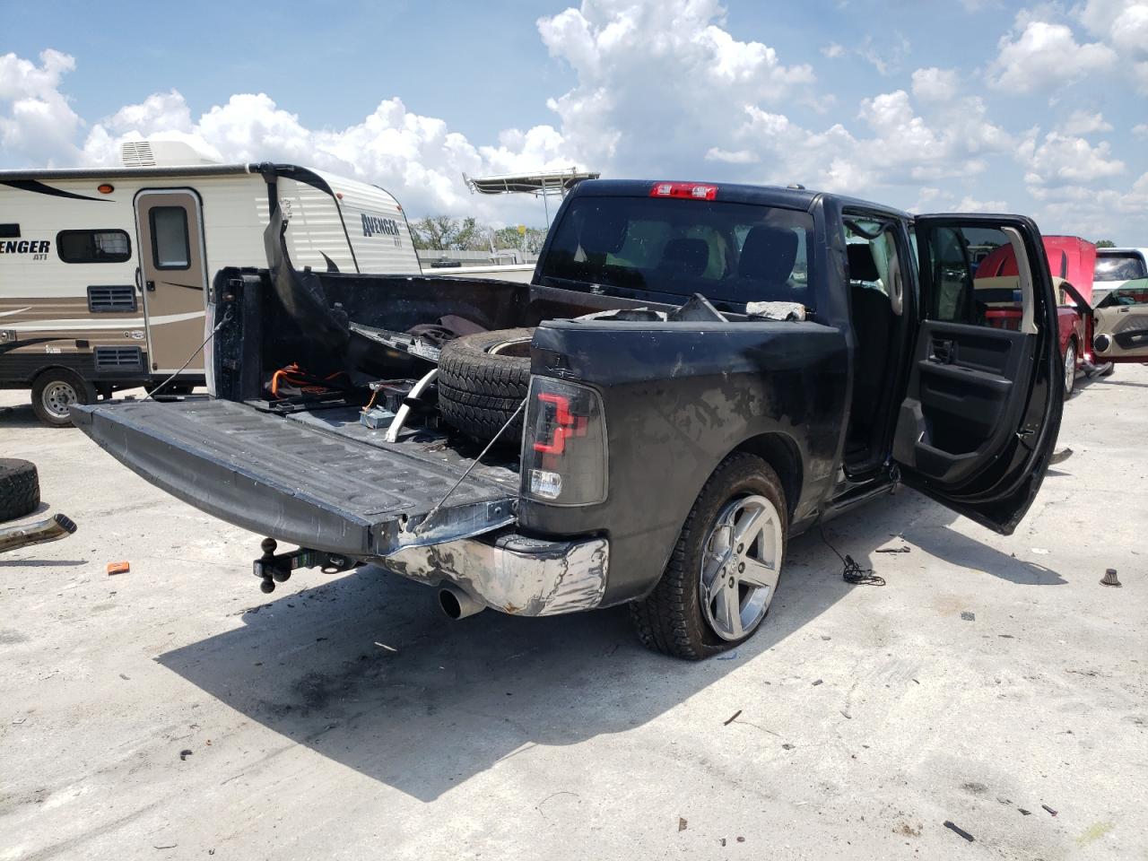 Photo 4 from auction – 2012 DODGE RAM 1500 S with VIN 1C6RD7KT9CS284661